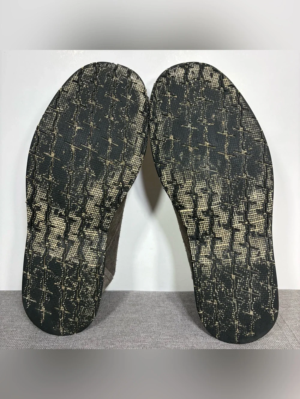 John Varvatos Gray Suede Chukka Boots- men’s 10M